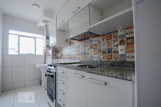 Cozinha de apartamento para alugar com 2 quartos, 70m² em São Francisco Xavier, Rio de Janeiro