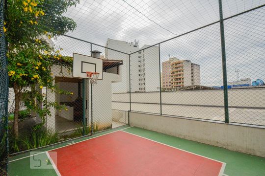 Quadra de apartamento para alugar com 2 quartos, 70m² em São Francisco Xavier, Rio de Janeiro