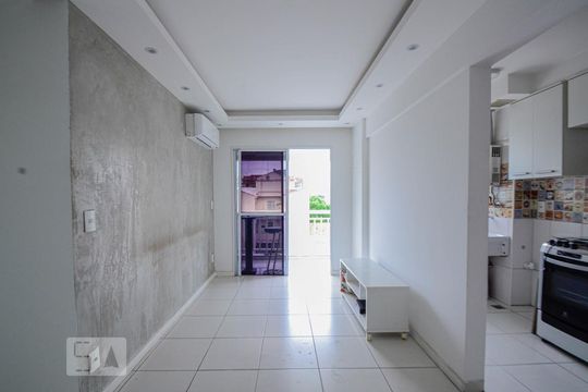 Apartamento para alugar com 2 quartos, 70m² em São Francisco Xavier, Rio de Janeiro