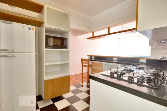 Cozinha de apartamento para alugar com 2 quartos, 82m² em Perdizes, São Paulo