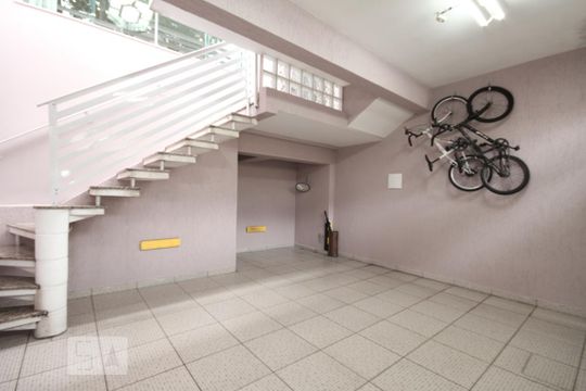 Garagem de casa à venda com 3 quartos, 160m² em Jardim da Saúde, São Paulo