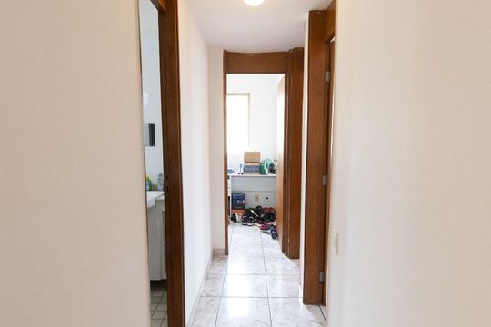 Corredor de apartamento para alugar com 3 quartos, 67m² em Mooca, São Paulo