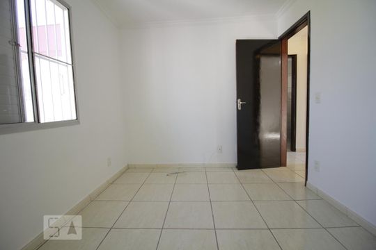 Quarto 2 de apartamento para alugar com 3 quartos, 60m² em Piratininga, Osasco