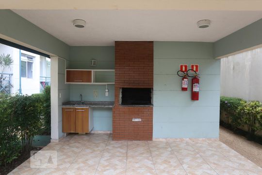 Área comum - Churrasqueira de apartamento para alugar com 3 quartos, 74m² em Jardim Ester Yolanda, São Paulo