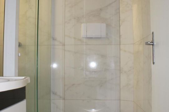Banheiro de apartamento para alugar com 2 quartos, 60m² em Centro, Canoas