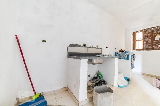 Cozinha de apartamento para alugar com 1 quarto, 35m² em Vila Gustavo, São Paulo