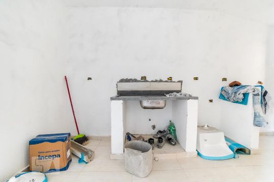 Cozinha de apartamento para alugar com 1 quarto, 35m² em Vila Gustavo, São Paulo