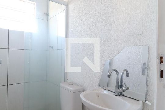 Banheiro de apartamento para alugar com 1 quarto, 35m² em Vila Gustavo, São Paulo