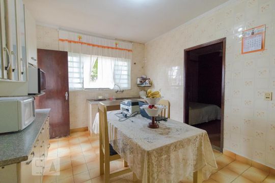 Cozinha 01 de casa para alugar com 4 quartos, 120m² em Parque Rural Fazenda Santa Cândida, Campinas
