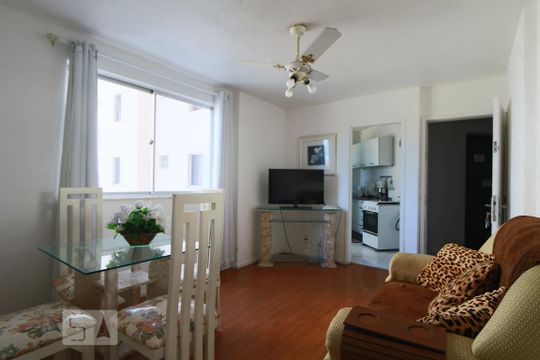 Sala de apartamento à venda com 2 quartos, 50m² em Vargem Pequena, Rio de Janeiro