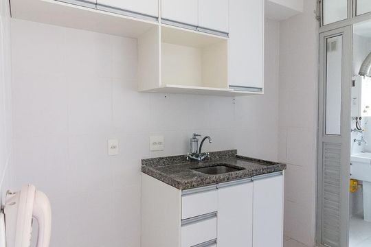 Cozinha de apartamento para alugar com 2 quartos, 60m² em Picanço, Guarulhos