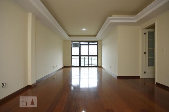 Apartamento para alugar com 4 quartos, 194m² em Jardim Guanabara, Rio de Janeiro