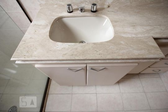 Pia de apartamento para alugar com 4 quartos, 161m² em Vila Suzana, São Paulo