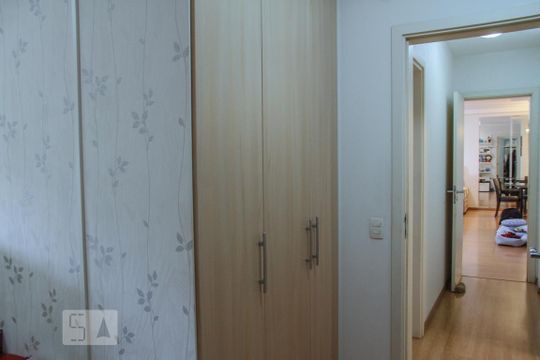 Corredor de apartamento à venda com 4 quartos, 139m² em Bela Vista, São Paulo