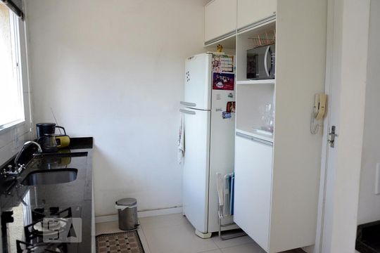 Casa de Condomínio para alugar com 2 quartos, 70m² em Igara, Canoas