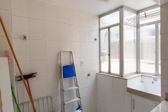 Área de Serviço de apartamento à venda com 2 quartos, 67m² em Santa Rosa, Niterói