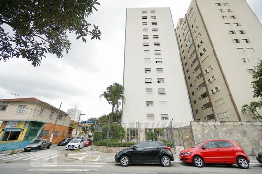 Fachada de apartamento à venda com 2 quartos, 75m² em Parque São Jorge, São Paulo