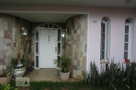 Casa à venda com 4 quartos, 384m² em Vila Campesina, Osasco