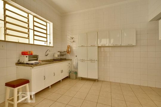 Cozinha de casa para alugar com 3 quartos, 140m² em Perdizes, São Paulo