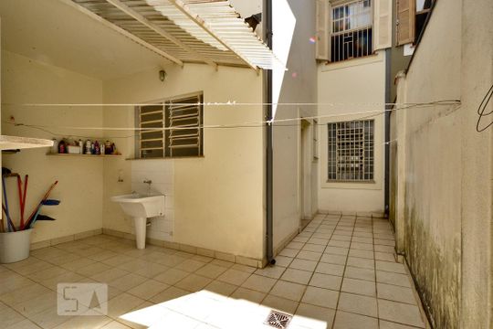 Quintal de casa para alugar com 3 quartos, 140m² em Perdizes, São Paulo