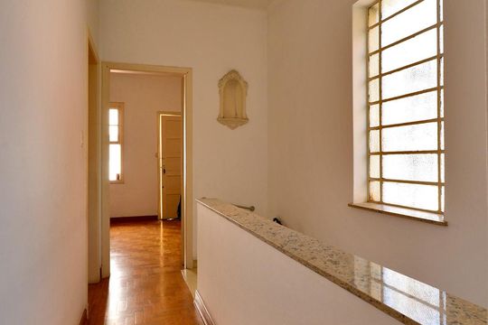 Corredor de casa para alugar com 3 quartos, 140m² em Perdizes, São Paulo