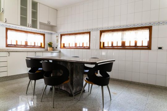 Cozinha de casa à venda com 4 quartos, 540m² em Jardim da Saúde, São Paulo