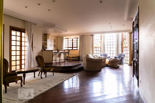 Casa à venda com 4 quartos, 540m² em Jardim da Saúde, São Paulo