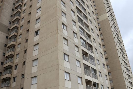 Fachada de apartamento à venda com 3 quartos, 72m² em Jardim Maria Rosa, Taboão da Serra