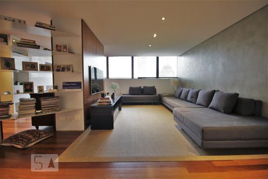 Corredor de apartamento à venda com 4 quartos, 511m² em Vila Suzana, São Paulo