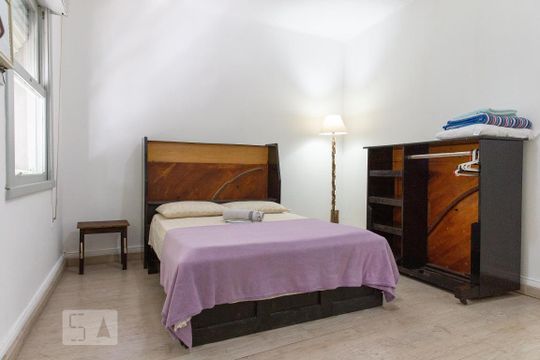 Quarto 1 de casa para alugar com 3 quartos, 200m² em Independência, Porto Alegre