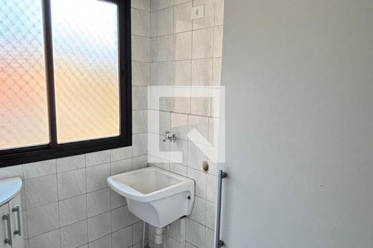 Área de Serviço de apartamento para alugar com 3 quartos, 75m² em Vila Valparaíso, Santo André
