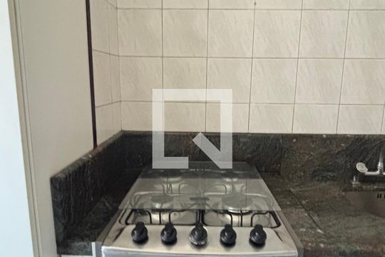 Cozinha de apartamento para alugar com 3 quartos, 75m² em Vila Valparaíso, Santo André