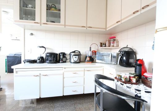 cozinha de apartamento à venda com 4 quartos, 157m² em Jardim Londrina, São Paulo