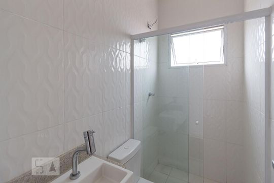 Banheiro 1 de casa de condomínio à venda com 3 quartos, 80m² em Umuarama, Osasco