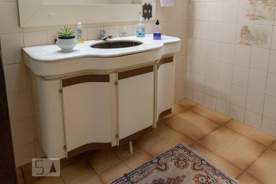 Banheiro Social de casa para alugar com 4 quartos, 360m² em Vila Cloris, Belo Horizonte