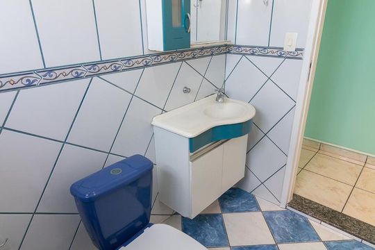 Lavabo de casa para alugar com 3 quartos, 193m² em Jardim São Francisco, Guarulhos