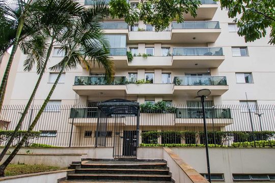 Fachada de apartamento à venda com 3 quartos, 320m² em Vila Brasílio Machado, São Paulo