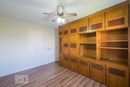 Quarto 2 de apartamento para alugar com 3 quartos, 320m² em Vila Brasílio Machado, São Paulo