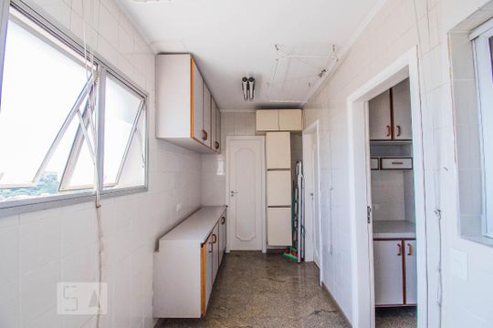Área de Serviço de apartamento à venda com 3 quartos, 320m² em Vila Brasílio Machado, São Paulo