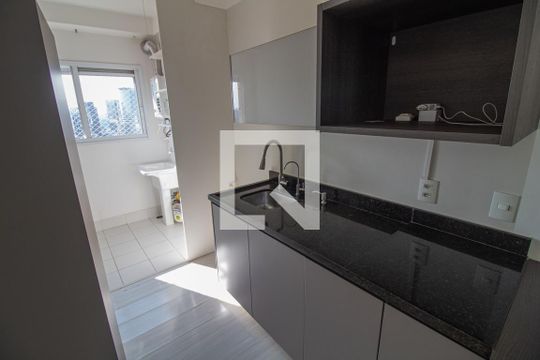 cozinha de apartamento para alugar com 2 quartos, 66m² em Brooklin Paulista, São Paulo
