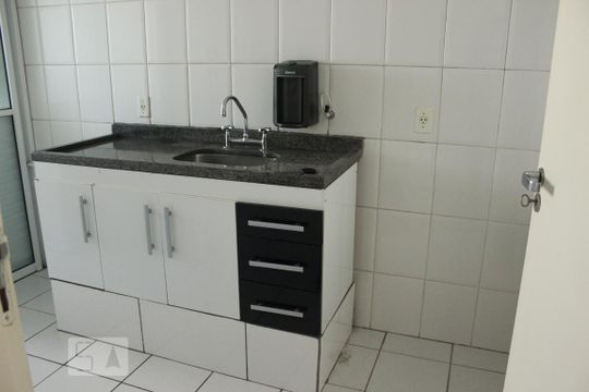 Cozinha de apartamento à venda com 2 quartos, 70m² em Vila Gumercindo, São Paulo