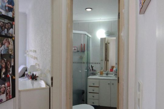 Corredor de apartamento à venda com 2 quartos, 57m² em Santa Teresinha, São Paulo