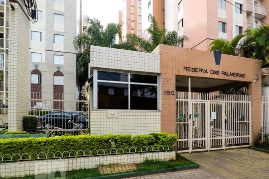 Fachada de apartamento para alugar com 3 quartos, 64m² em Cambuci, São Paulo