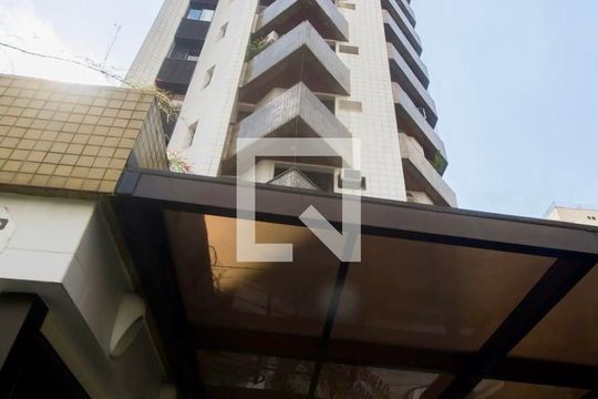 Fachada de apartamento à venda com 3 quartos, 250m² em Indianópolis, São Paulo