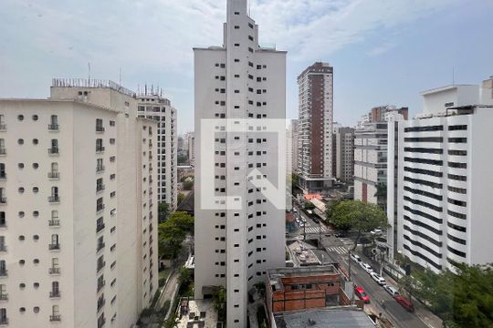 Vista de apartamento para alugar com 3 quartos, 250m² em Indianópolis, São Paulo