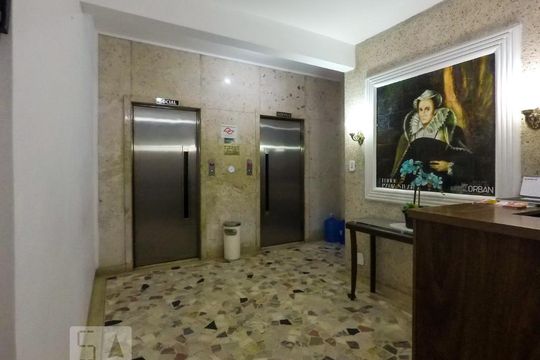 Hall de Entrada de apartamento à venda com 2 quartos, 64m² em Liberdade, São Paulo