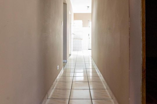 Corredor de casa à venda com 2 quartos, 85m² em Jardim Maringá, São Paulo