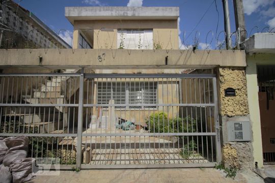 Fachada de casa para alugar com 2 quartos, 90m² em Bonfim, Osasco