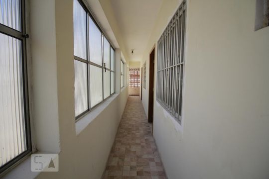 Hall de casa para alugar com 2 quartos, 90m² em Bonfim, Osasco