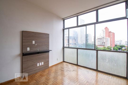 Kitnet/Studio à venda com 1 quarto, 40m² em Lourdes, Belo Horizonte